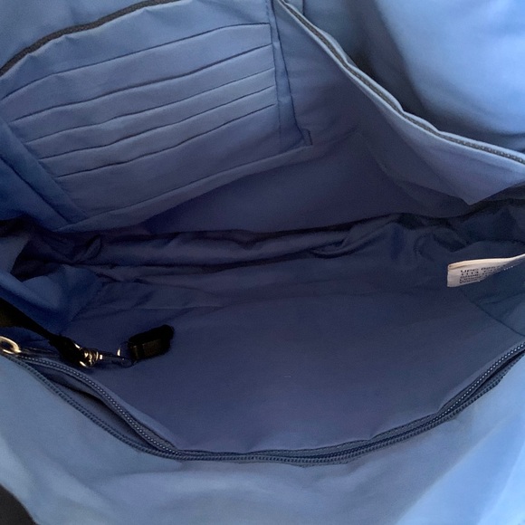 Travelon Expandable Navy Blue Crossbody Bag - Picture 5 of 5